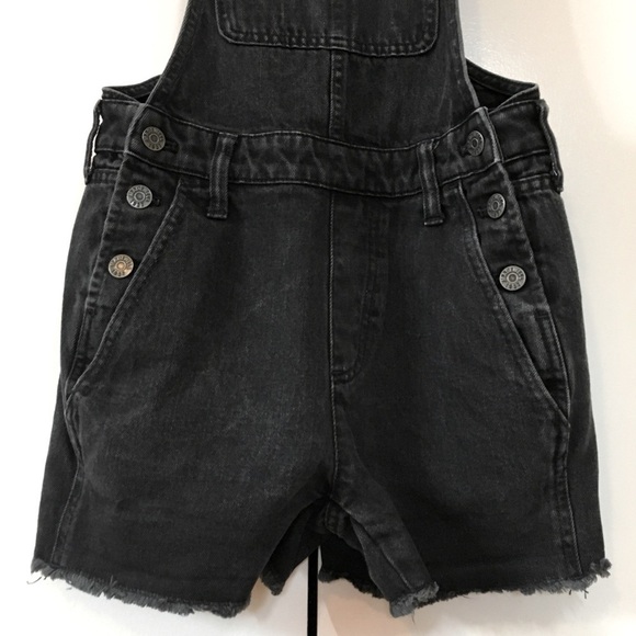 Madewell High Rise Washed Black Denim Adirondack Short Overalls - Picture 14 of 16